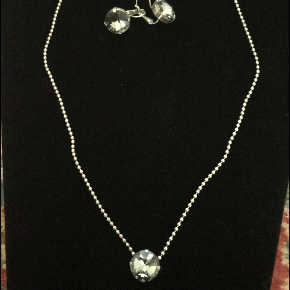 SABIKA ONE STONE NECKLACE & EARRING SET